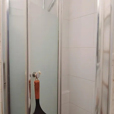 Bright And Warm Beachfront *