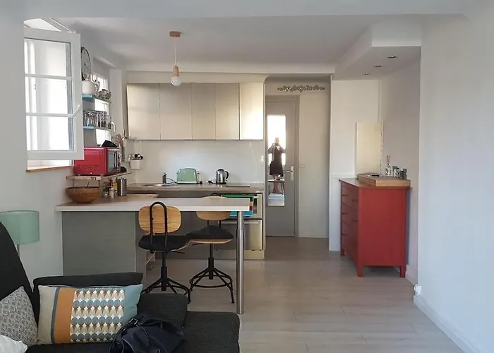 Bright And Warm Beachfront Lejlighed *