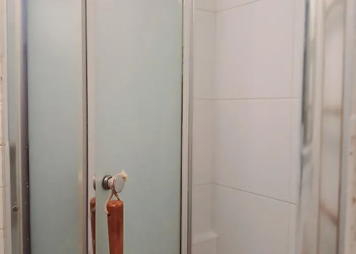 Bright And Warm Beachfront *